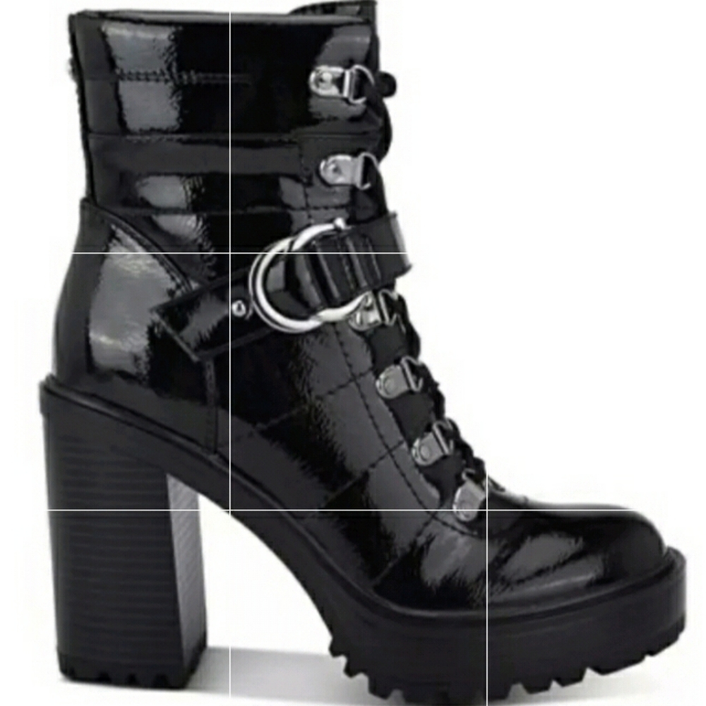 GBG Los AngelesSellur Platform Block Heel Bootie - Picture 2 of 3